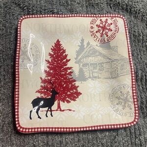 222 FIFTH Holiday NORTHWOOD COTTAGE Square Christmas Plate